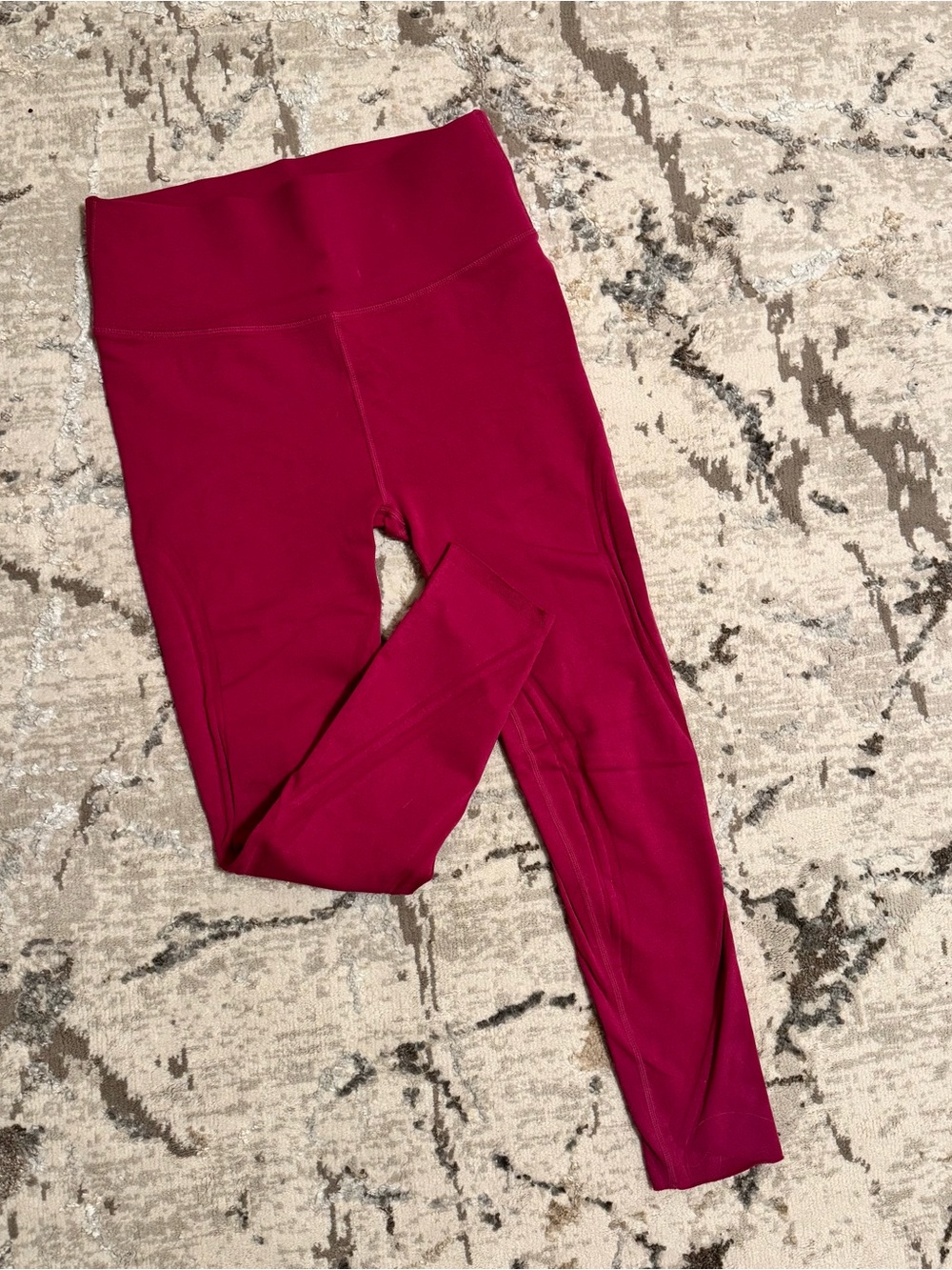 Fabletics women’s sculpt knit High-Rise Berry Pink Capris - Medium